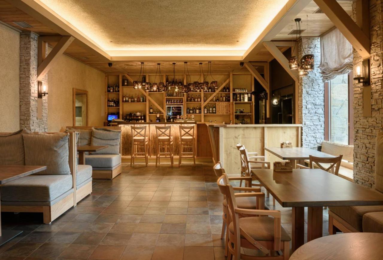 Optima Collection Park Hotel Ivano-Frankivsk Extérieur photo