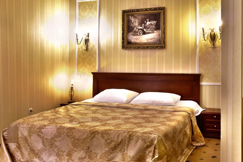 Optima Collection Park Hotel Ivano-Frankivsk Chambre photo