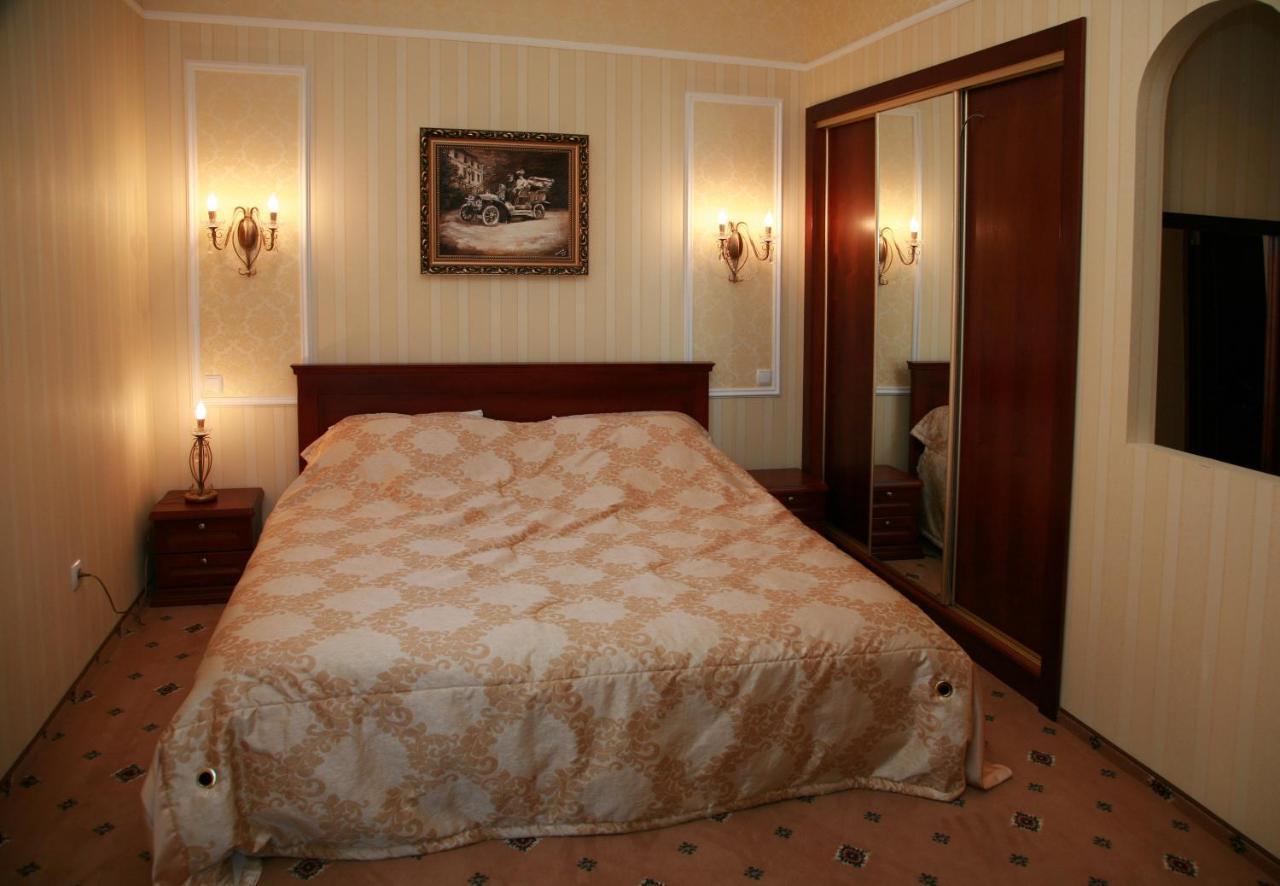Optima Collection Park Hotel Ivano-Frankivsk Extérieur photo